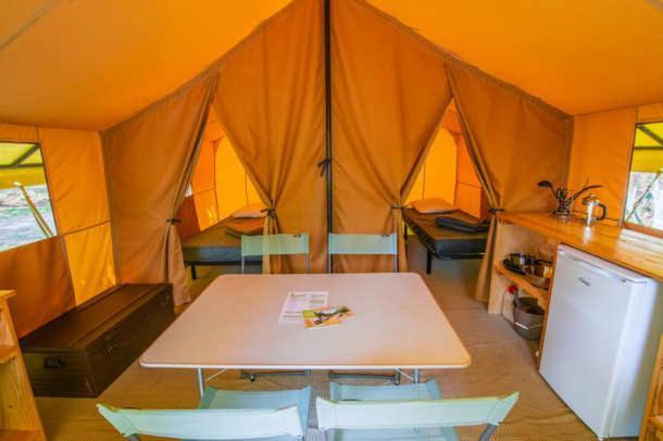 Camping Onlycamp Les Tuilleres Vercheny Extérieur photo