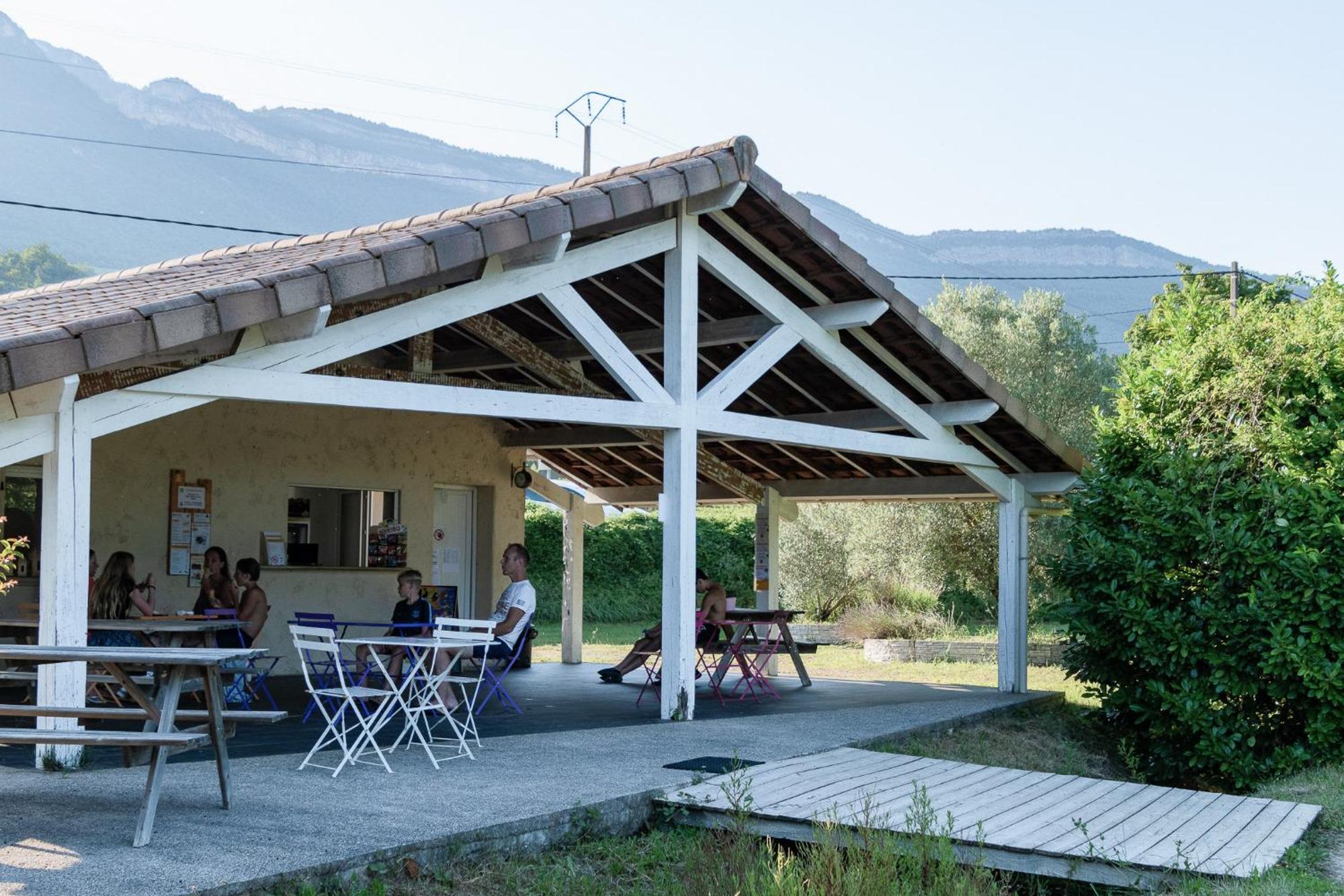 Camping Onlycamp Les Tuilleres Vercheny Extérieur photo